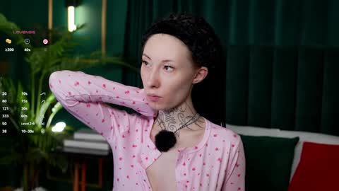 roxanne online show from 03-30-26, 06:20