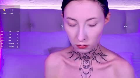 Snapshot of roxy_morrison_x chatting on 05-04-26, 03:35 roxanne online show from 05-04-26, 03:35