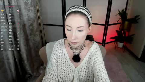Snapshot of roxy_morrison_x chatting on 05-20-26, 03:34 roxanne online show from 05-20-26, 03:34