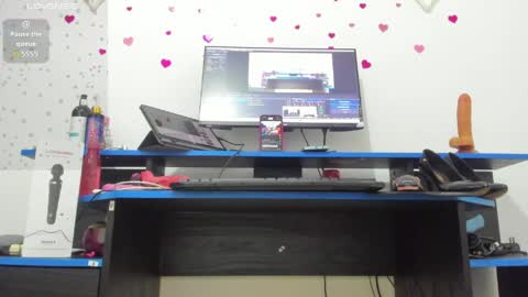 Snapshot of roxy_rebel chatting on 05-09-26, 03:12 roxy online show from 05-09-26, 03:12