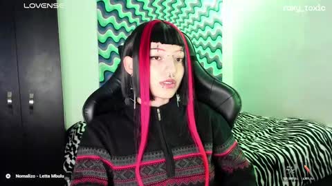 Roxy Independient model Help me to reach 50 thumbs up online show from 03-07-25, 02:04