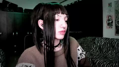 Roxy Independient model Help me to reach 50 thumbs up online show from 03-03-26, 01:23