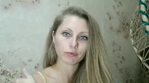 roxyfox18x01 online show from 10-10-25, 07:46