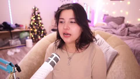 roxysuh online show from 12-24-24, 12:44