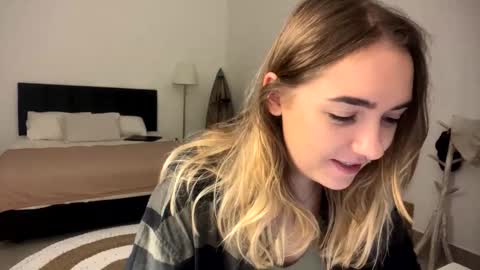 Roxy online show from 03-22-26, 09:07