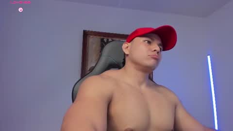 Snapshot of roy__constance chatting on 07-03-26, 04:19 Roy Constance online show from 07-03-26, 04:19