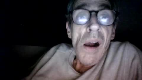 Snapshot of royboy2561 chatting on 01-19-26, 02:21 Roy Murrin online show from 01-19-26, 02:21