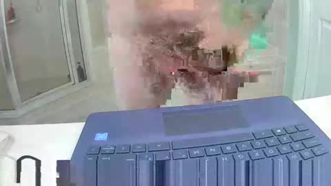 Snapshot of royer8650 chatting on 05-16-26, 08:29 Lookingaround online show from 05-16-26, 08:29