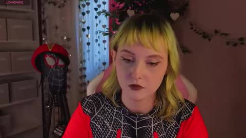 Roziett online show from 03-06-26, 09:06