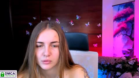 Snapshot of rozmary_ket chatting on 01-29-25, 10:48 Im Rozmary nice to meet you 3 online show from 01-29-25, 10:48