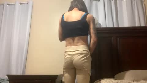 Snapshot of rrod2147 chatting on 09-11-25, 01:17 rrod2147 online show from 09-11-25, 01:17