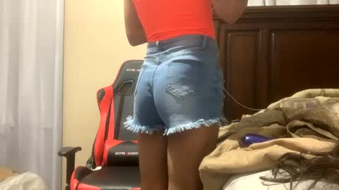 Snapshot of rrod2147 chatting on 10-09-25, 01:14 rrod2147 online show from 10-09-25, 01:14