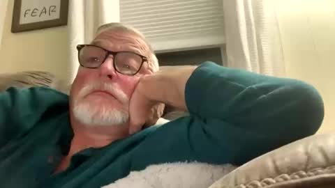 Snapshot of rs006 chatting on 10-11-25, 02:44 rs006 online show from 10-11-25, 02:44