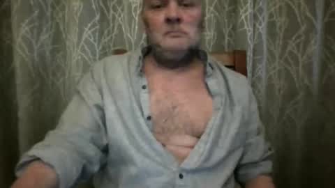 Snapshot of rsl1963 chatting on 02-14-26, 08:33 rsl1963 online show from 02-14-26, 08:33