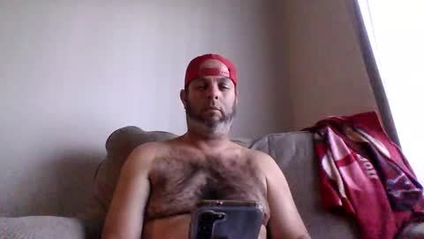 Snapshot of rubbingoneout714 chatting on 02-19-25, 11:25 rubbingoneout714 online show from 02-19-25, 11:25