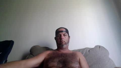 Snapshot of rubbingoneout714 chatting on 09-12-25, 01:00 rubbingoneout714 online show from 09-12-25, 01:00