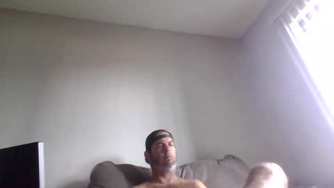 Snapshot of rubbingoneout714 chatting on 11-14-25, 04:28 rubbingoneout714 online show from 11-14-25, 04:28