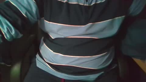 Snapshot of ruben90mr chatting on 02-24-25, 12:41 ruben90mr online show from 02-24-25, 12:41