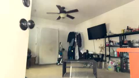 Snapshot of rubenzaragosa09 chatting on 06-14-26, 05:59 rubenzaragosa09 online show from 06-14-26, 05:59