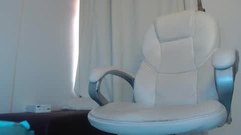 Rubi online show from 10-12-25, 01:43