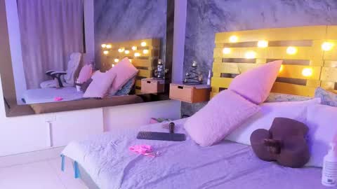 Snapshot of rubi_lovee chatting on 02-12-25, 03:49 Rubi online show from 02-12-25, 03:49