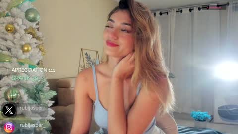Snapshot of rubijasper18 chatting on 01-31-25, 12:50 Rubi online show from 01-31-25, 12:50