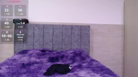 Ruby and Vanie online show from 12-21-25, 07:43