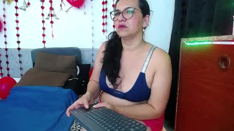 Snapshot of ruby_brown_ chatting on 02-23-25, 10:49 Ruby online show from 02-23-25, 10:49