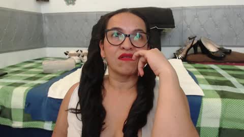 Snapshot of ruby_brown_ chatting on 09-17-25, 07:37 Ruby online show from 09-17-25, 07:37