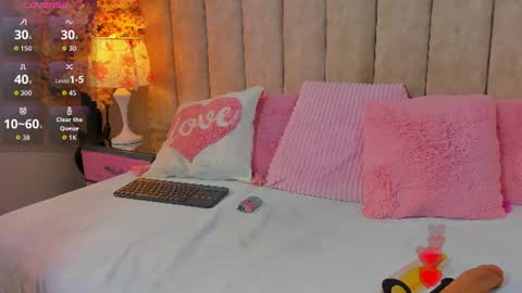 Snapshot of rubycrox chatting on 07-25-26, 10:18 rubycrox online show from 07-25-26, 10:18