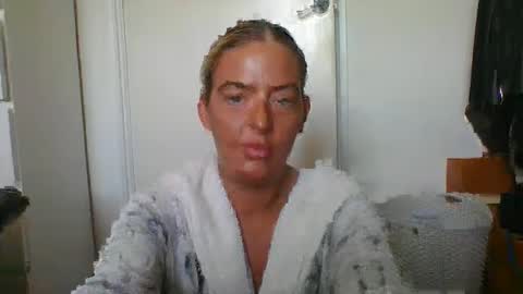 Snapshot of rubyredxxxoxxx chatting on 12-06-24, 09:21 rubyredxxxoxxx online show from 12-06-24, 09:21