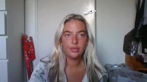 Snapshot of rubyredxxxoxxx chatting on 12-23-24, 08:11 rubyredxxxoxxx online show from 12-23-24, 08:11