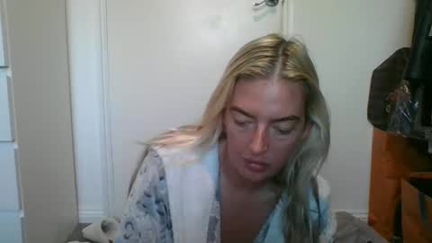 Snapshot of rubyredxxxoxxx chatting on 12-24-24, 08:33 rubyredxxxoxxx online show from 12-24-24, 08:33