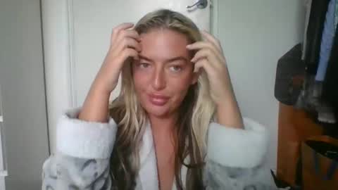 Snapshot of rubyredxxxoxxx chatting on 12-31-24, 10:37 rubyredxxxoxxx online show from 12-31-24, 10:37