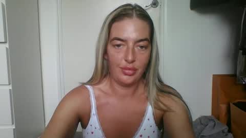 Snapshot of rubyredxxxoxxx chatting on 02-16-25, 12:32 rubyredxxxoxxx online show from 02-16-25, 12:32