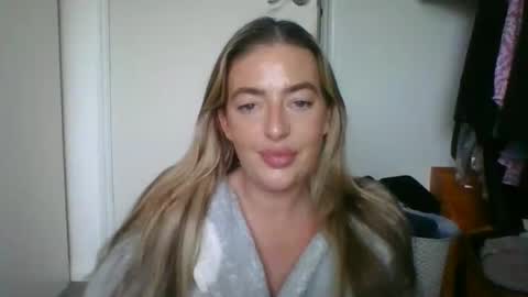 rubyredxxxoxxx online show from 11-27-25, 03:03