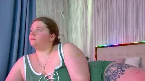 Snapshot of rubyvalen chatting on 07-01-26, 01:07 Ruby online show from 07-01-26, 01:07