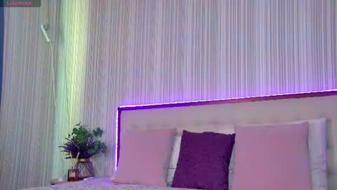 Snapshot of rubyvalen chatting on 08-03-26, 01:15 Ruby online show from 08-03-26, 01:15