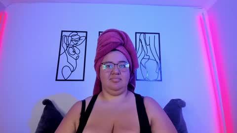 Snapshot of rubyy_24 chatting on 01-13-25, 06:49 I am Ruby online show from 01-13-25, 06:49