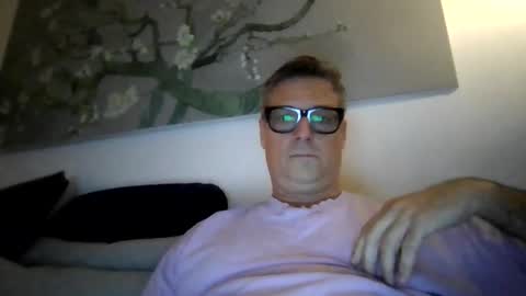 Snapshot of rudeski chatting on 11-14-25, 04:06 rudeski online show from 11-14-25, 04:06