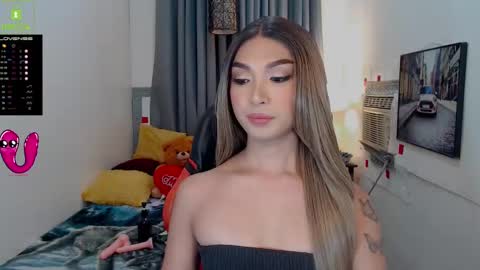Snapshot of ruesalvartore chatting on 01-23-25, 07:22 its me Sabel online show from 01-23-25, 07:22