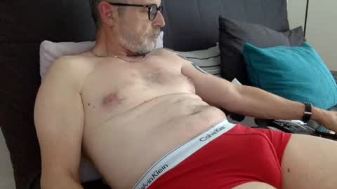 Snapshot of ruk_ri913mn chatting on 01-23-25, 11:37 Jimi online show from 01-23-25, 11:37