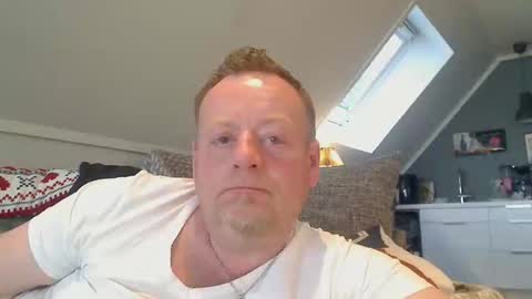 Snapshot of runepetter chatting on 05-23-26, 07:18 bignorwegian online show from 05-23-26, 07:18