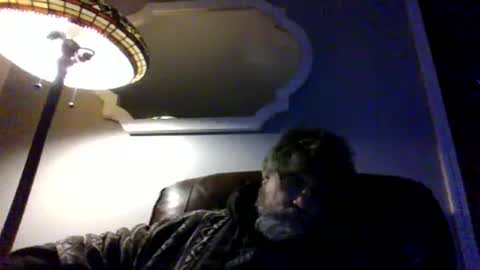 Snapshot of runningaround60 chatting on 12-04-25, 04:33 runningaround60 online show from 12-04-25, 04:33