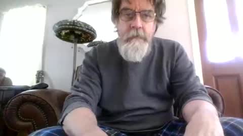 Snapshot of runningaround60 chatting on 01-31-26, 07:11 runningaround60 online show from 01-31-26, 07:11