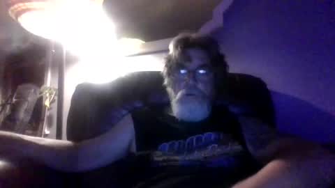 Snapshot of runningaround60 chatting on 07-01-26, 03:19 runningaround60 online show from 07-01-26, 03:19