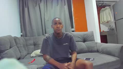 Runnix  online show from 10-25-25, 05:26