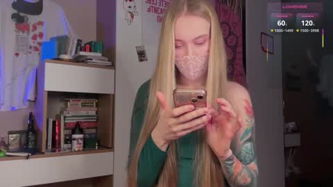 Mary online show from 03-09-26, 05:22