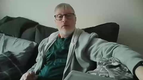 Snapshot of rusty69x chatting on 12-17-24, 11:06 rusty69x online show from 12-17-24, 11:06