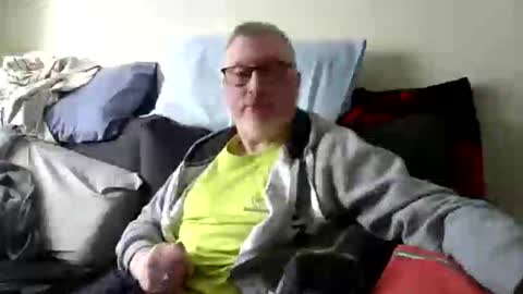 Snapshot of rusty69x chatting on 10-24-25, 10:33 rusty69x online show from 10-24-25, 10:33